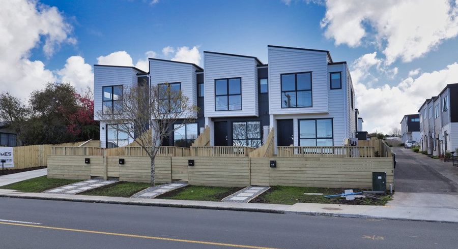  at 4C Hepburn Road, Glendene, Auckland