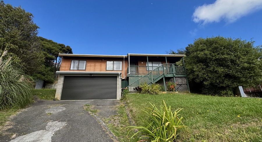  at 22 Albatross Close, Whitby, Porirua, Wellington