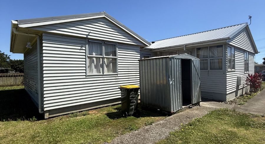  at Mangere East, Manukau City, Auckland