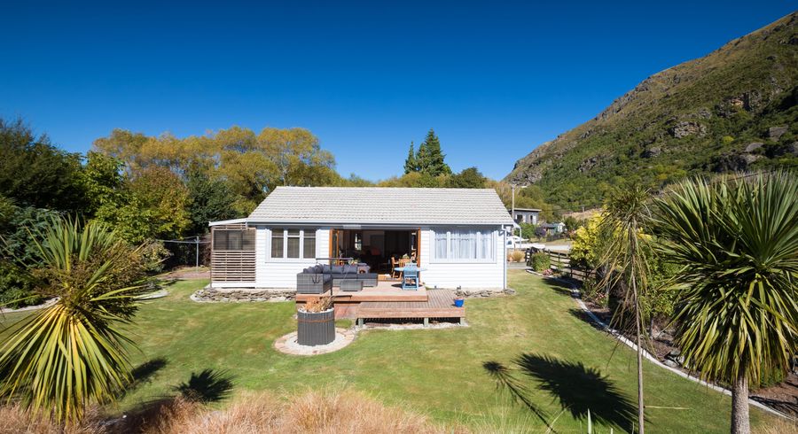  at 22 Somerset Street, Kingston