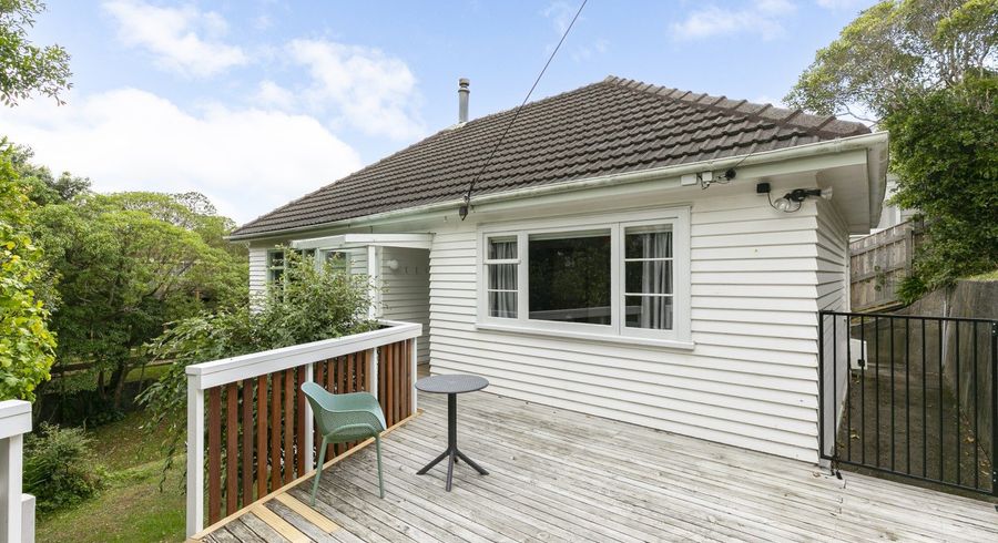  at 13 Aplin Terrace, Ngaio, Wellington