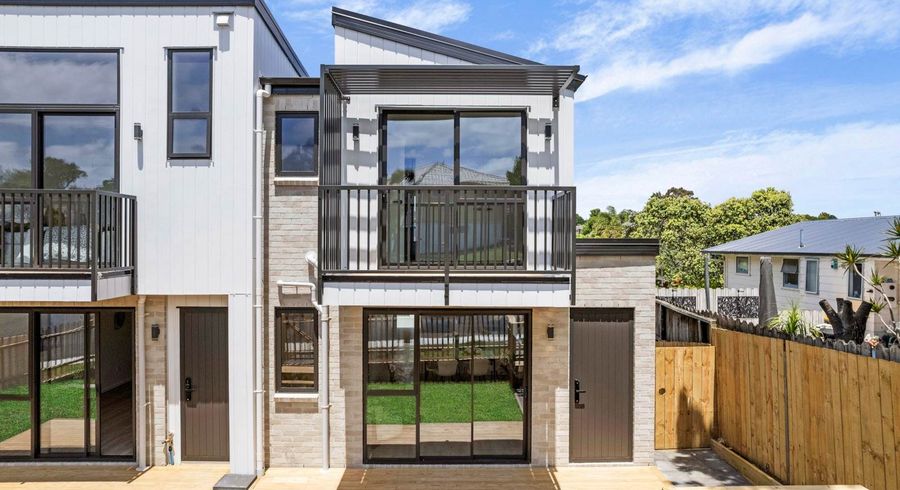  at 2B Wynn Place, Howick, Manukau City, Auckland