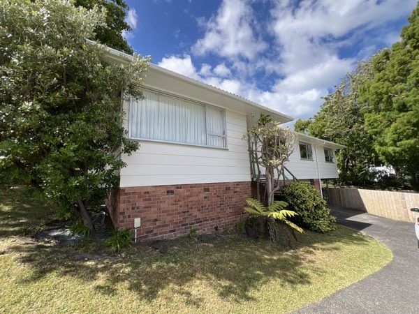  at 15 Kerria Place, Sunnynook, North Shore City, Auckland