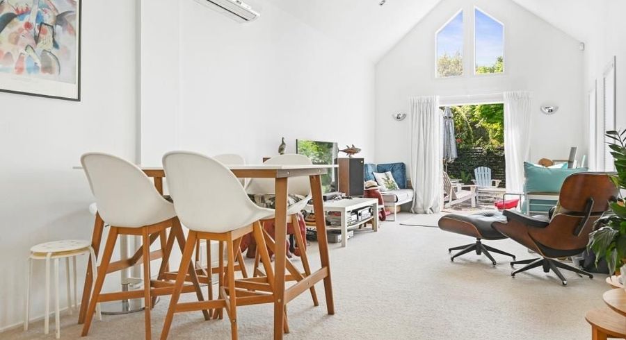  at 139 Holly Road, St Albans, Christchurch