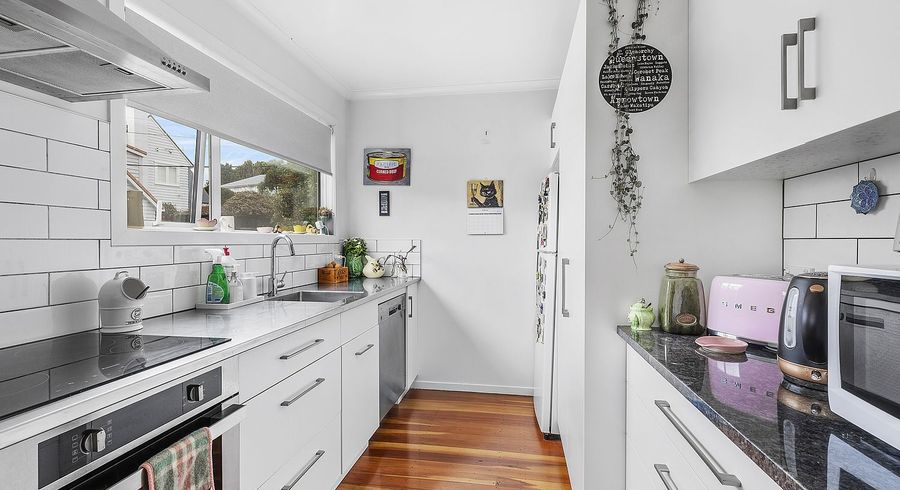  at 2/74 Creswick Terrace, Northland, Wellington, Wellington