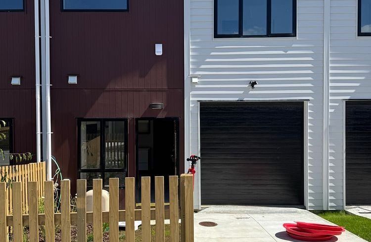 at 14/14 Medallion Drive, Oteha, North Shore City, Auckland