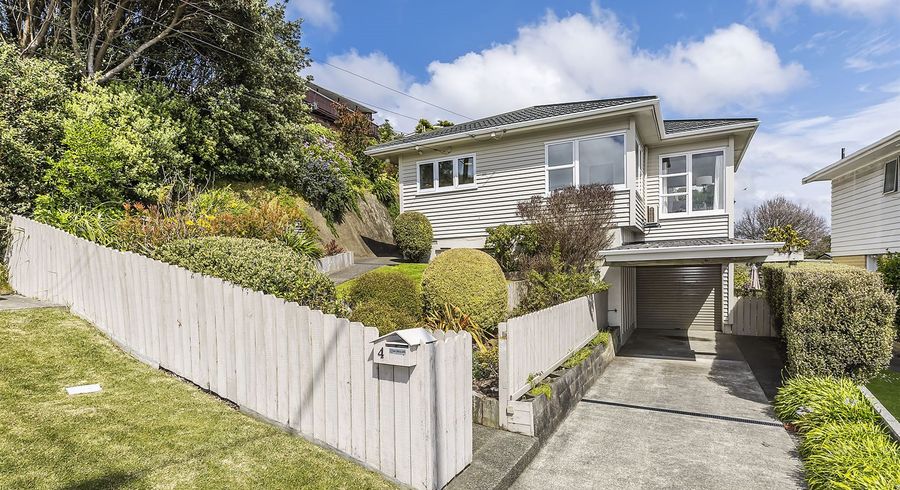  at 4 Mana View Road, Paremata, Porirua