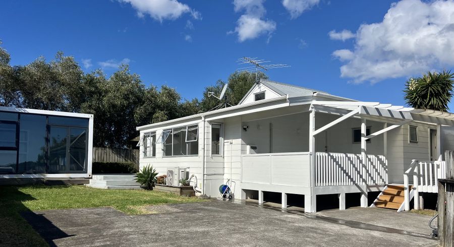  at 25a Taharoto Road, Takapuna, North Shore City, Auckland