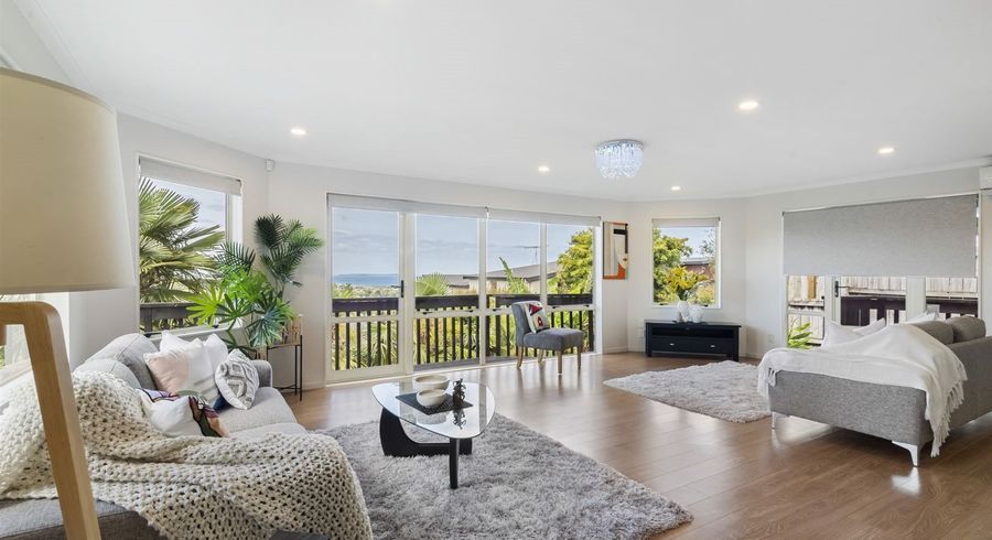  at 941 East Coast Road, Torbay, North Shore City, Auckland