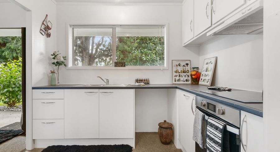  at 4/50 Te Kanawa Crescent, Henderson, Auckland