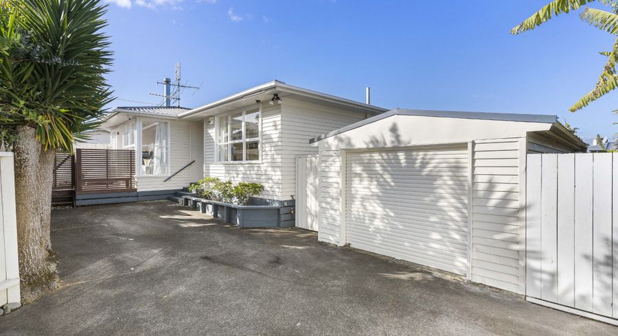  at 48B Boakes Road, Mount Wellington, Auckland