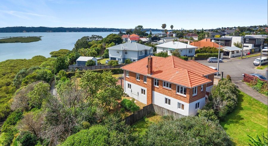  at 14 Weona Place, Westmere, Auckland City, Auckland