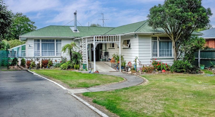  at 10 Reid Crescent, Allenton, Ashburton