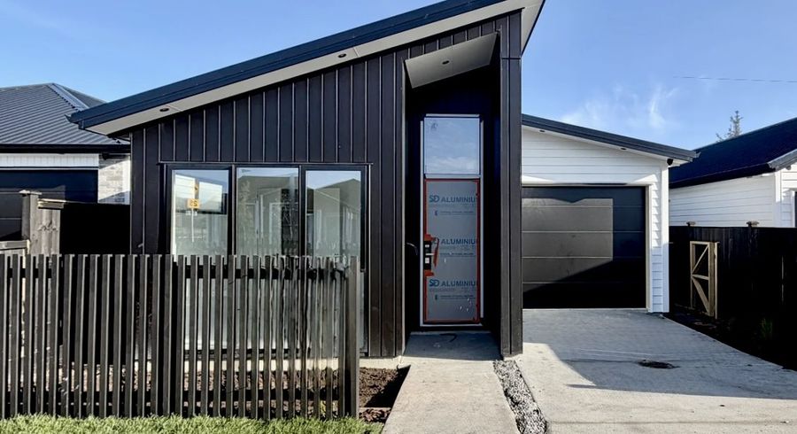  at 392 Te Taruna Drive, Milldale, Rodney, Auckland