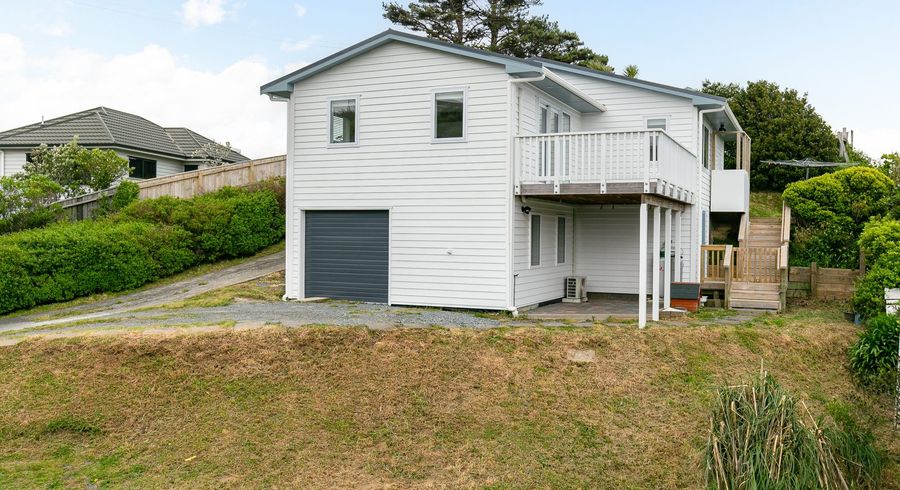  at 50A Lyndfield Lane, Newlands, Wellington