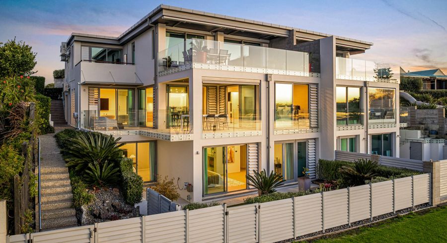  at 3/42 Bramley Drive, Farm Cove, Manukau City, Auckland