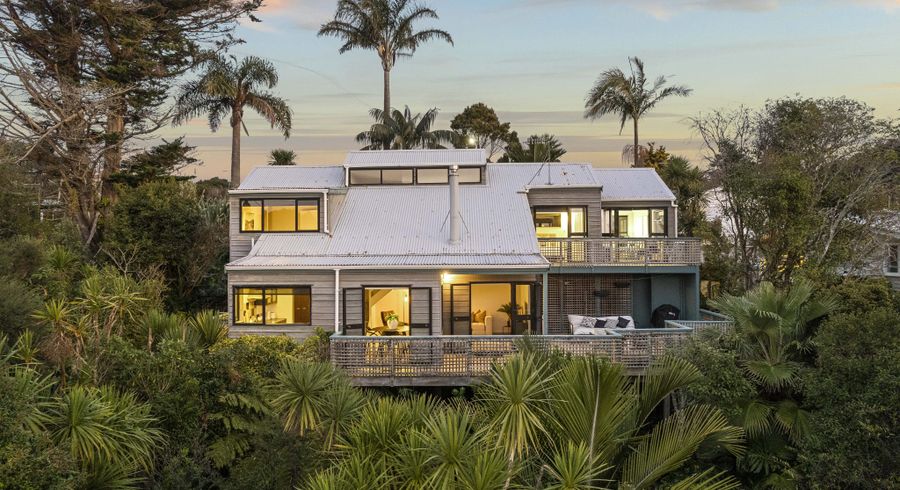  at 28 Willow Avenue, Birkenhead, Auckland