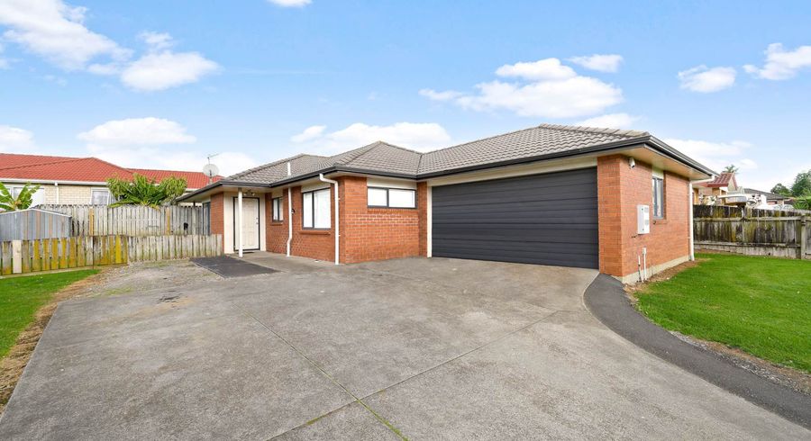  at 558 Massey Road, Mangere, Auckland