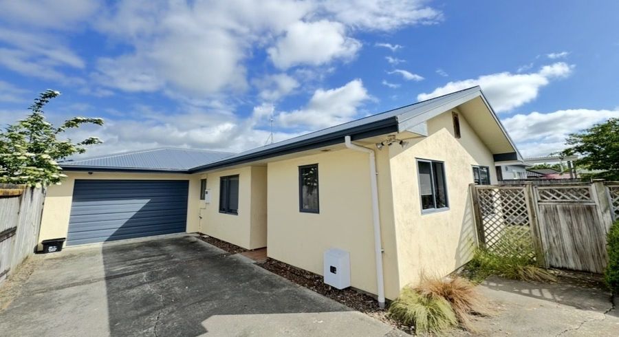  at 144A  College Street, Awapuni, Palmerston North, Manawatu / Whanganui