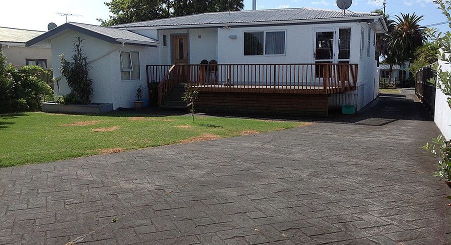  at 85 First View Avenue, Beachlands, Auckland
