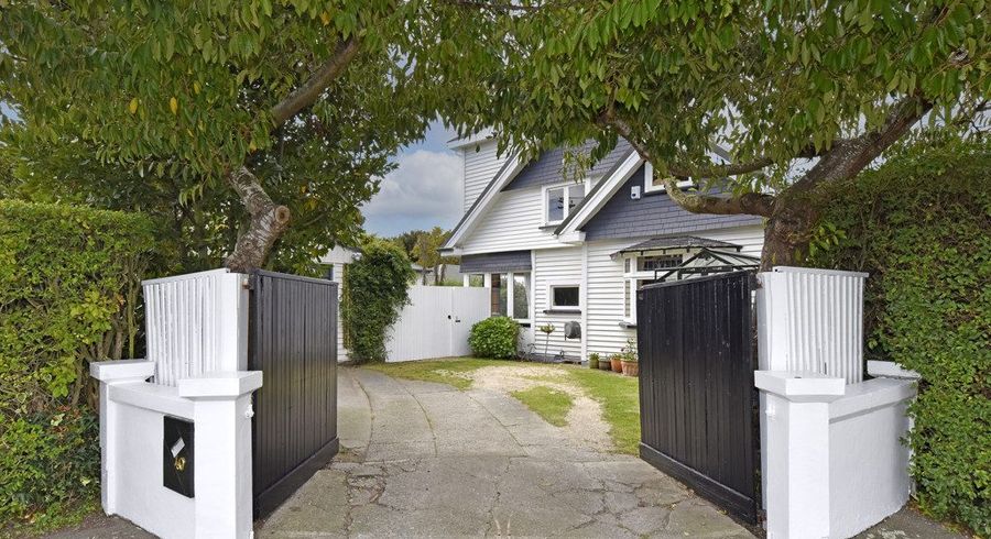  at 1/40 Nortons Road, Avonhead, Christchurch