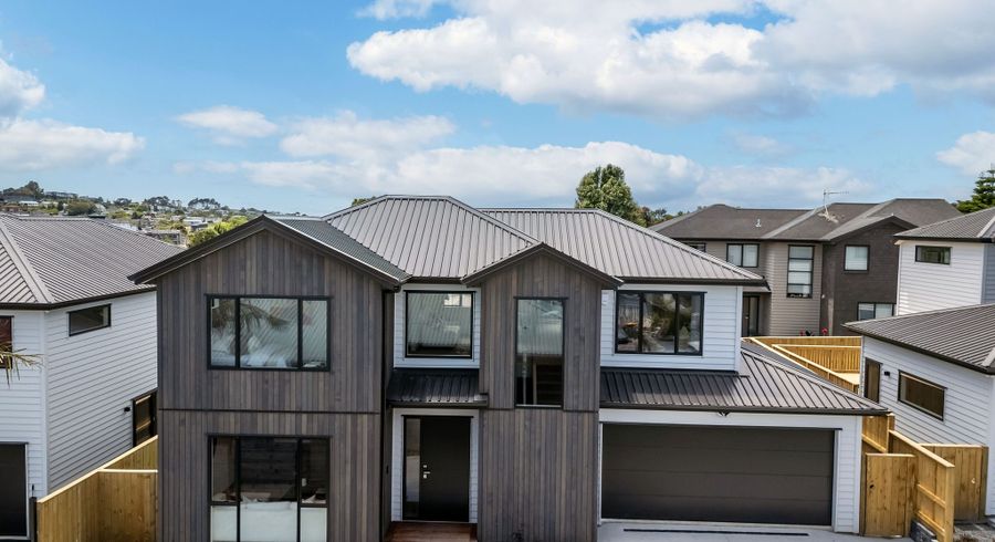  at Lot 2/880 East Coast Road, Browns Bay, North Shore City, Auckland