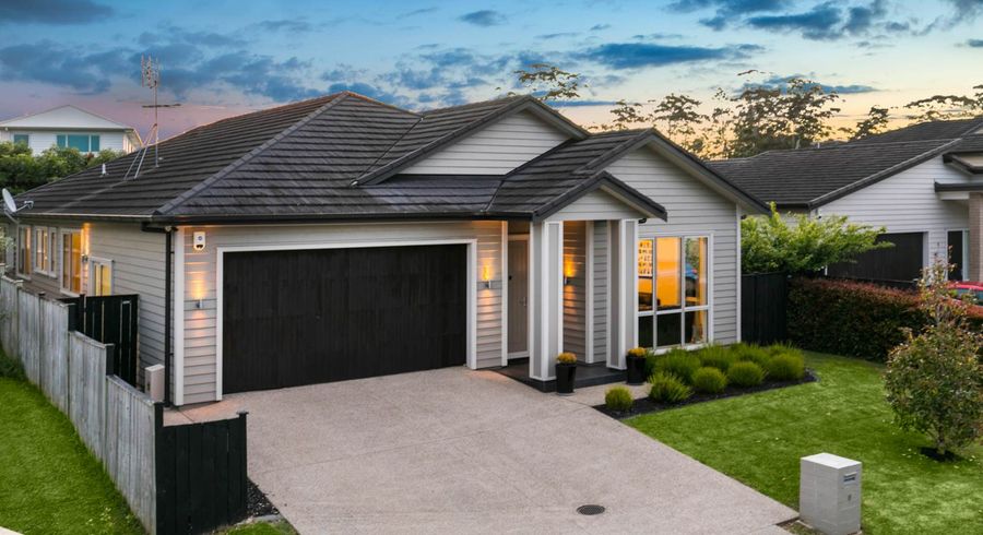  at 8 Whares Court, Silverdale, Silverdale