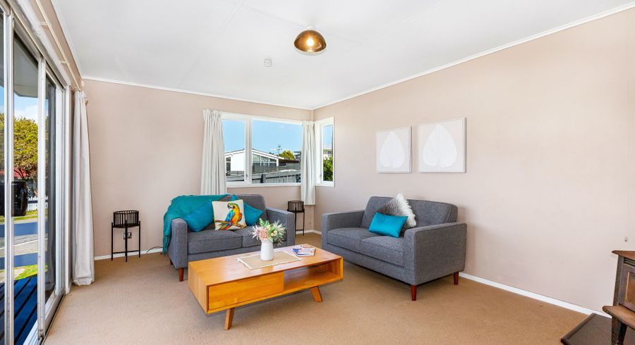 at 1 Caduceus Place, Ascot Park, Porirua, Wellington