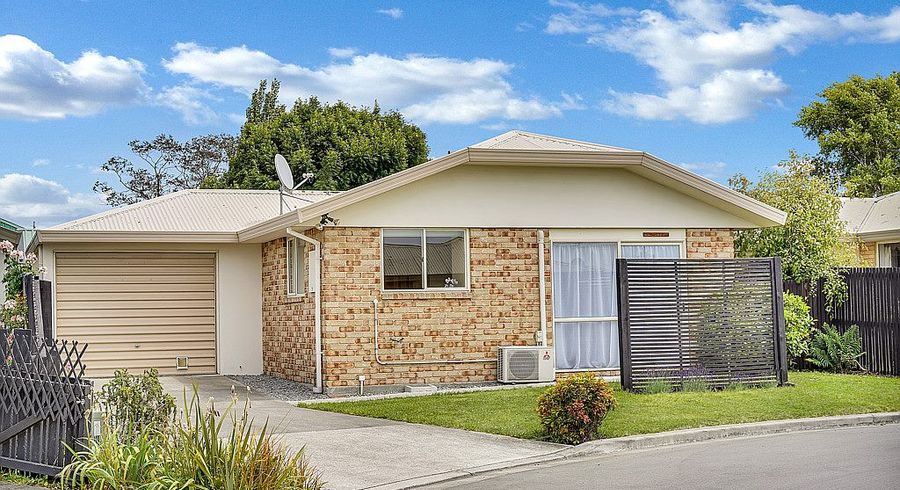  at 8 Charlotte Lane, Woolston, Christchurch