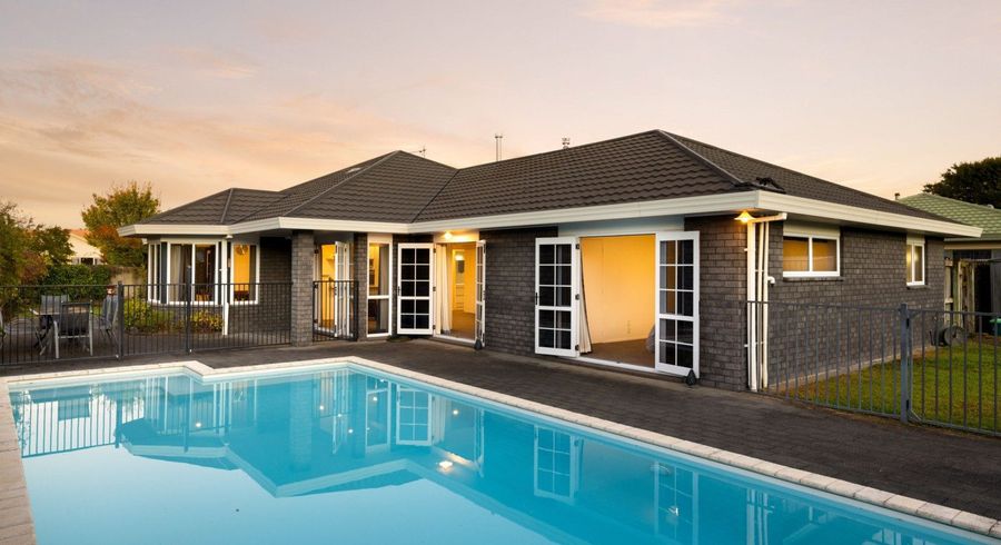  at 31 Admiral Crescent, Flagstaff, Hamilton