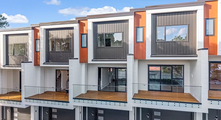  at Lot 2/252 Pakuranga Road, Pakuranga Heights, Manukau City, Auckland