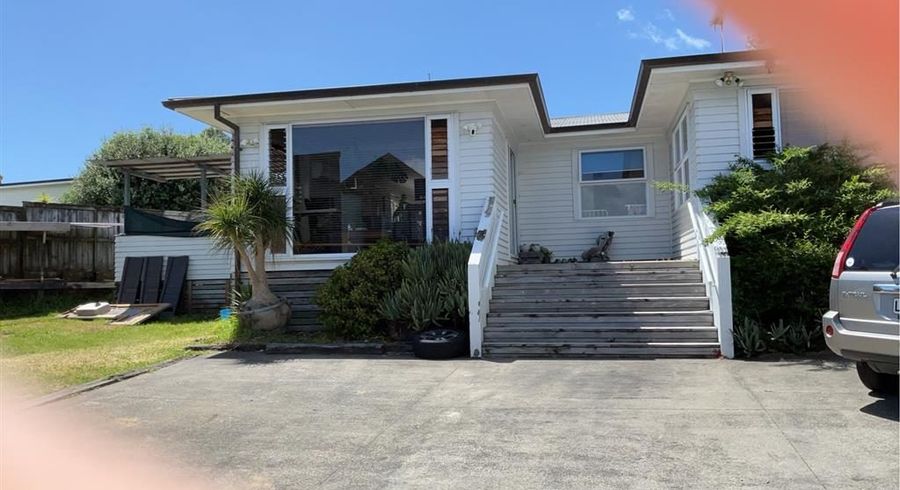  at 114 Moore St., Howick, Manukau City, Auckland