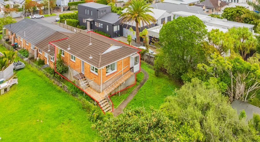  at 4/4A Dexter Avenue, Mount Eden, Auckland City, Auckland