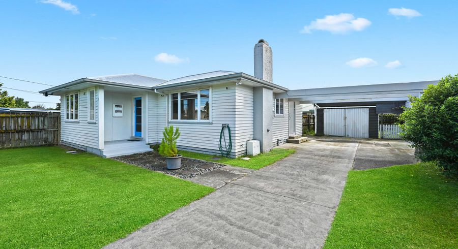  at 3 Glenview Terrace, Glenview, Hamilton