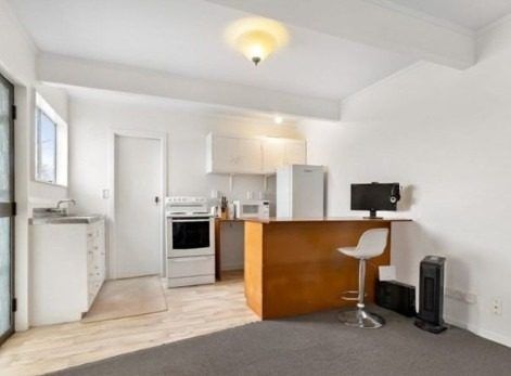  at 10b Queens Drive, Lyall Bay, Wellington, Wellington
