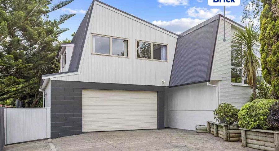  at 101 Stapleford Crescent, Browns Bay, North Shore City, Auckland