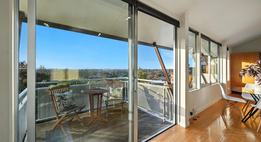  at 23 Overdale Drive, Cashmere, Christchurch City, Canterbury