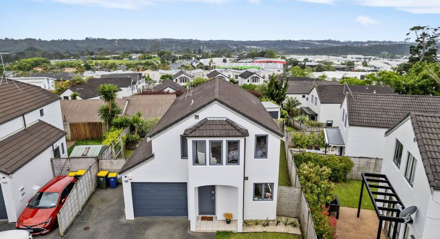  at 3/64 Schnapper Rock Road, Schnapper Rock, Auckland