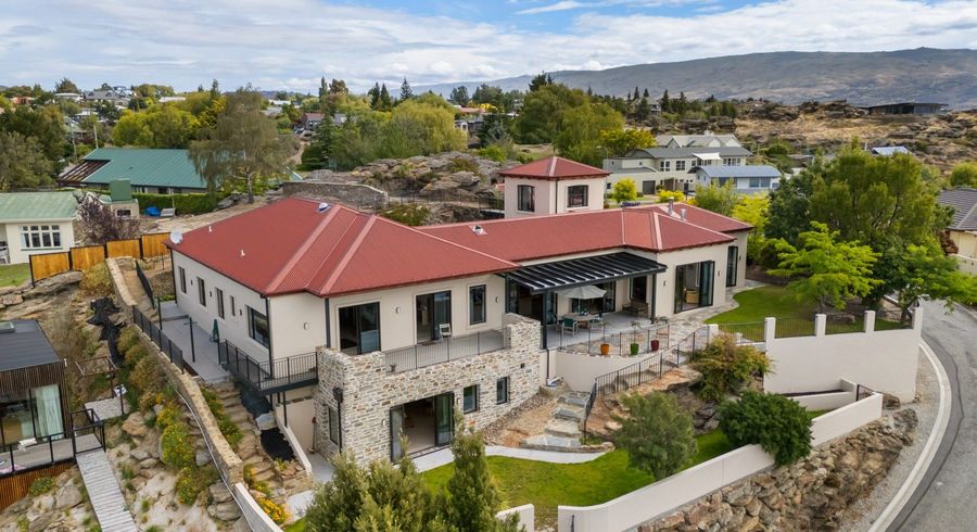  at 4 Hawkdun Place, Alexandra, Central Otago, Otago