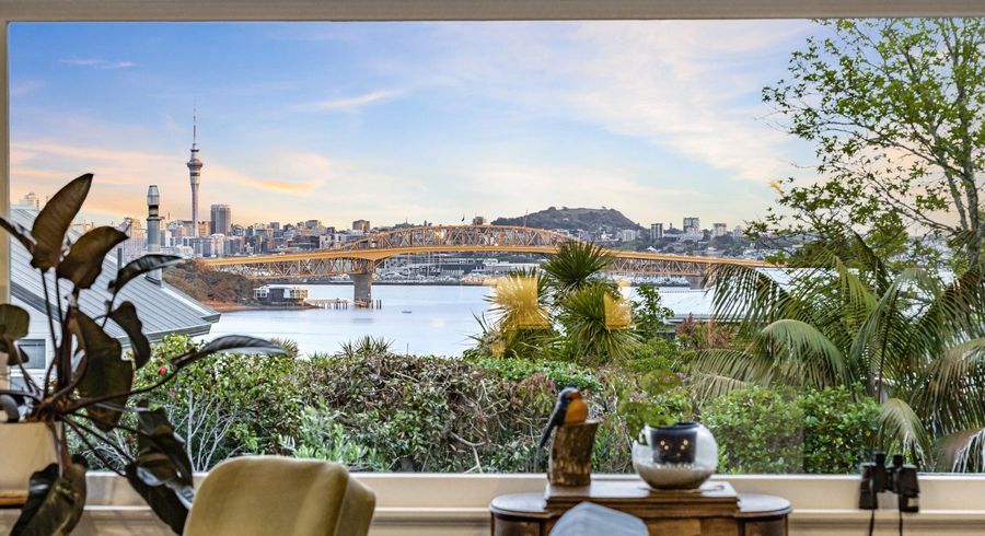  at 34 Seaview Avenue, Northcote, Auckland