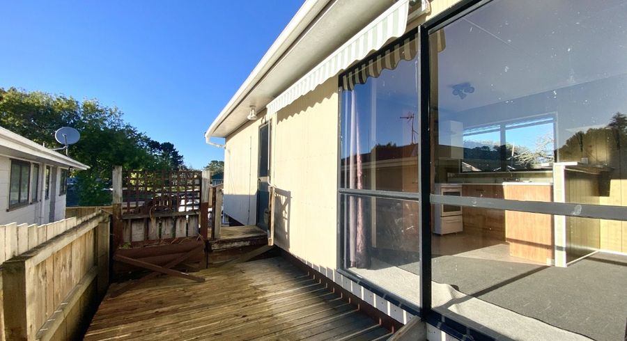  at 14 Woodman Place, West Harbour, Auckland
