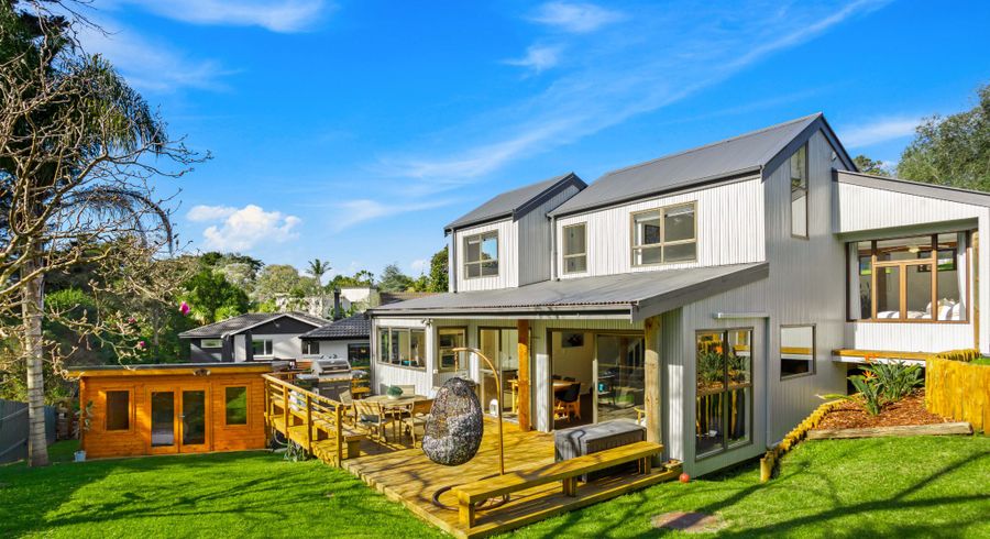  at 7 Mahuta Grove, Northcote, North Shore City, Auckland