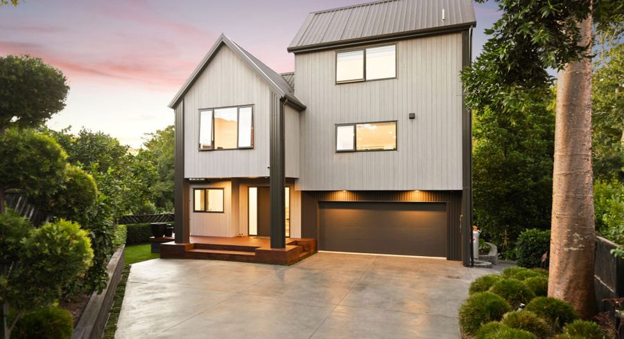  at 2B Edgecumbe Street, Whitiora, Hamilton, Waikato