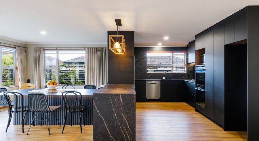  at 18 Gibbston Close, Huntington, Hamilton