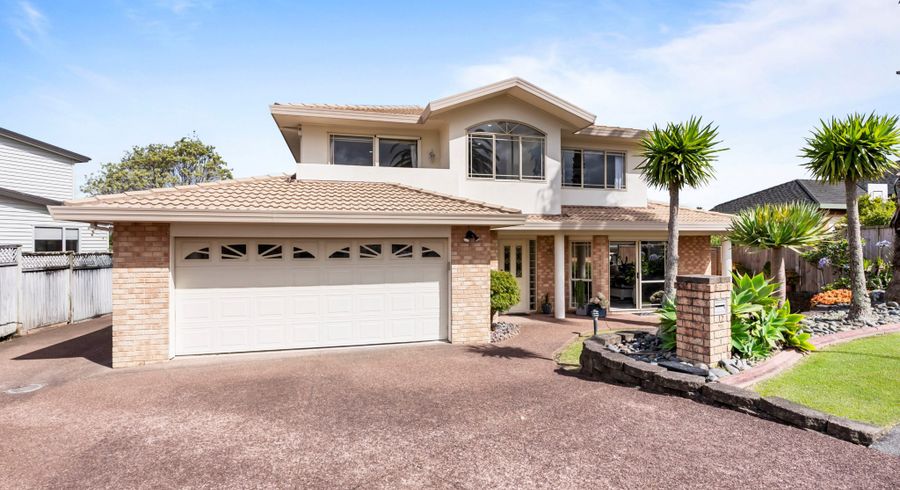  at 12 San Ambrosio Rise, Henderson, Auckland