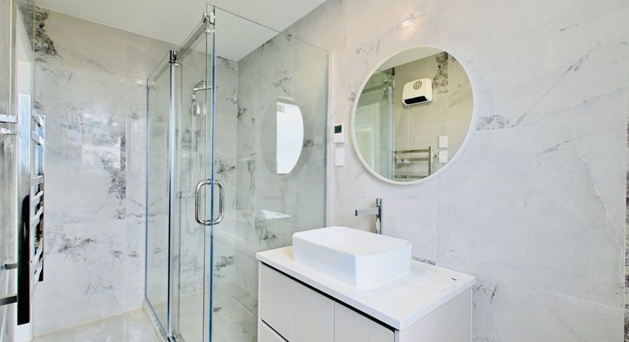  at 9 Forbes Road, Favona, Auckland