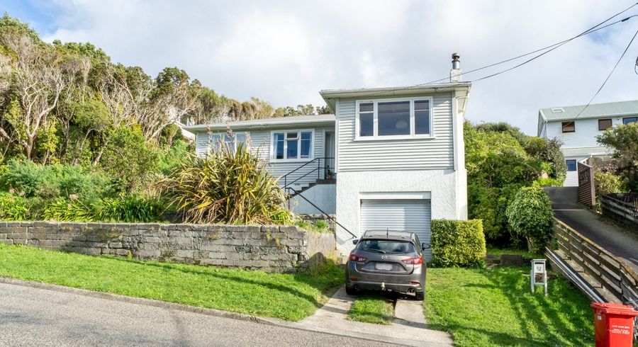  at 22 Lyndfield Lane, Newlands, Wellington, Wellington