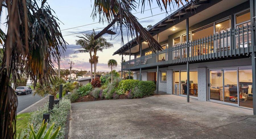  at 4 Claude Road, Stanmore Bay, Whangaparaoa