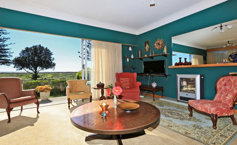  at 10 North Terrace, Westshore, Napier