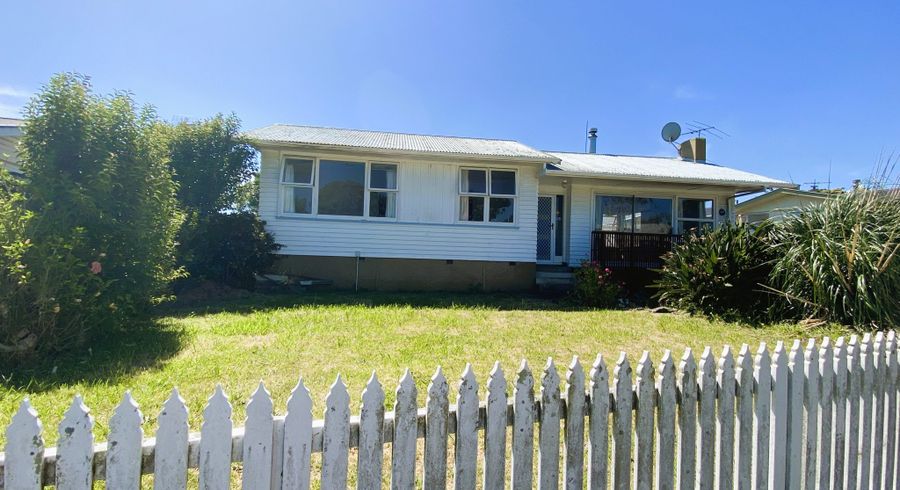  at 8 Hywell Place, Manurewa, Manukau City, Auckland